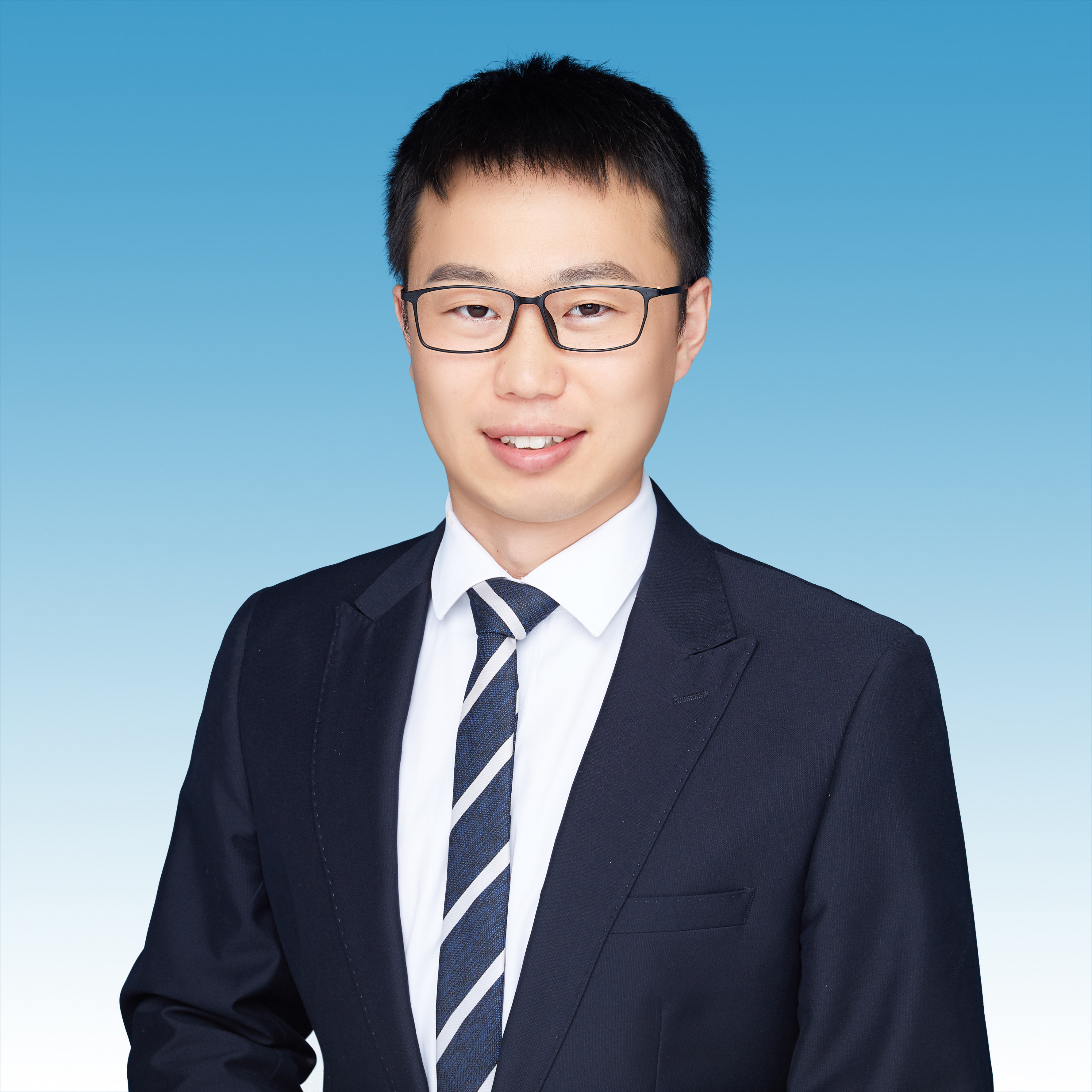 杨飞